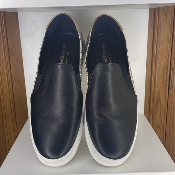 𝅺cole Haan Grandprø Snake scaled Fashion Flats - 11B - Picture 2 of 6